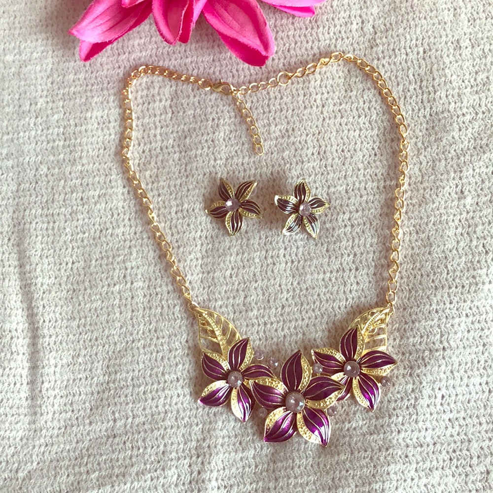 Flower earrings & necklace set